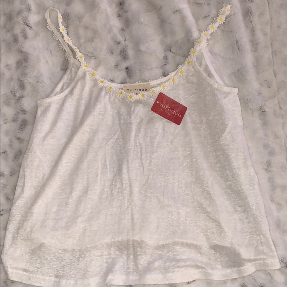 White daisy tank top